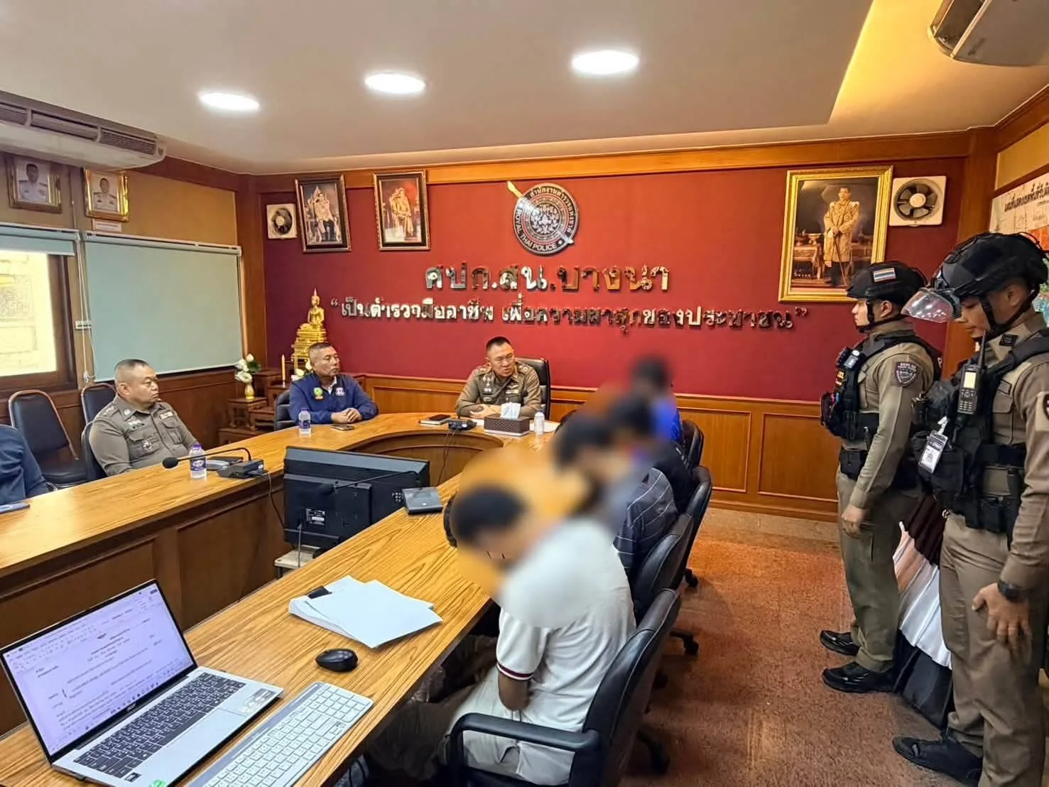 รวบ 19 โจ๋ “เด็กบ้าน” ยกพวกปาระเบิด-ยิงถล่มคู่อริทรงช่าง ดับ 1 เจ็บหลายราย 
